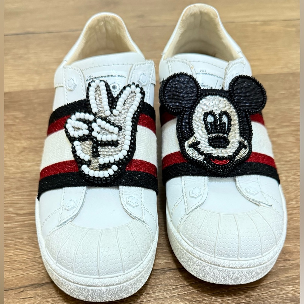 Moa Disney Mickey Louse beaded details decals Women’s Shoes Size 6